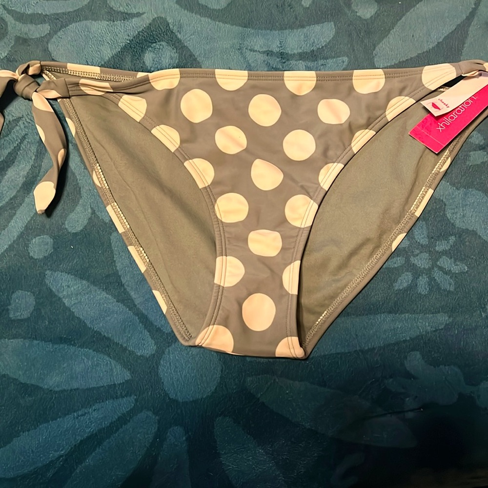 NWT XL swim suit bottom.  Cheeky.